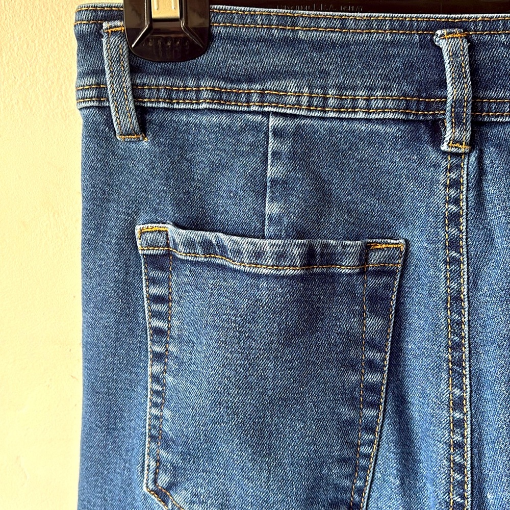 DEX - Indigo High Waist, Wide Leg, Raw Hem Jeans - Picture 3 of 8